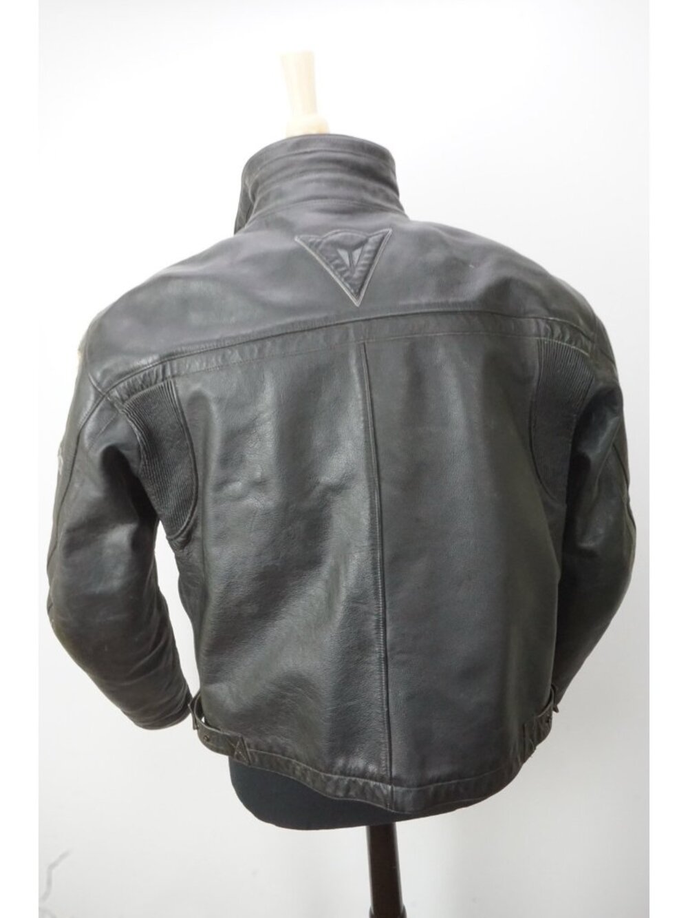 Dainese Leather Motorcycle Jacket Ducati Patch Armored Sz 56 - Picture 4 of 8